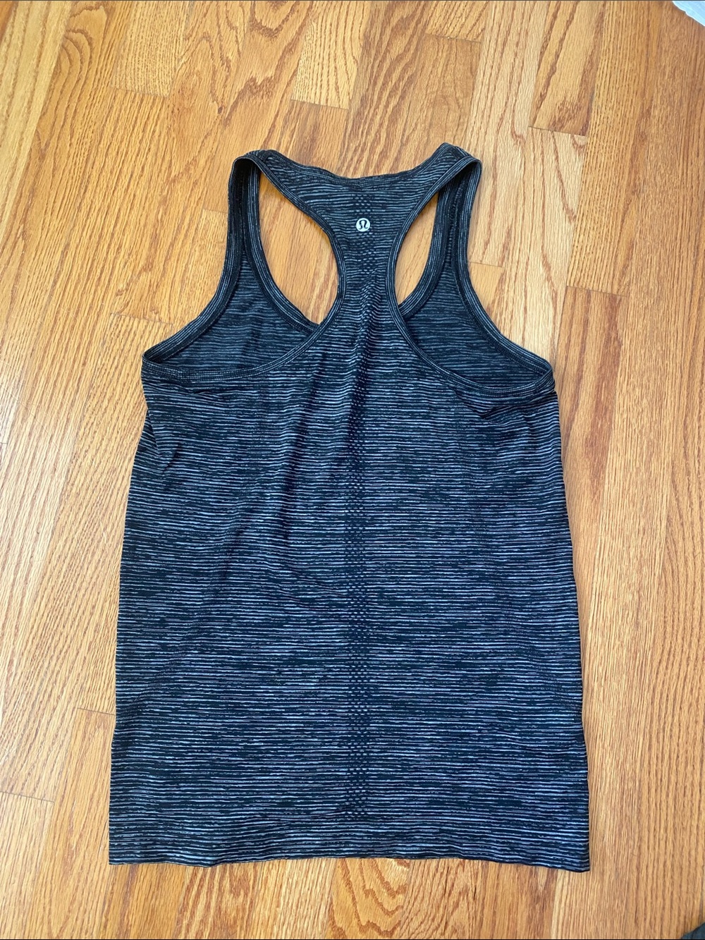 Lululemon Swiftly Tank size 6